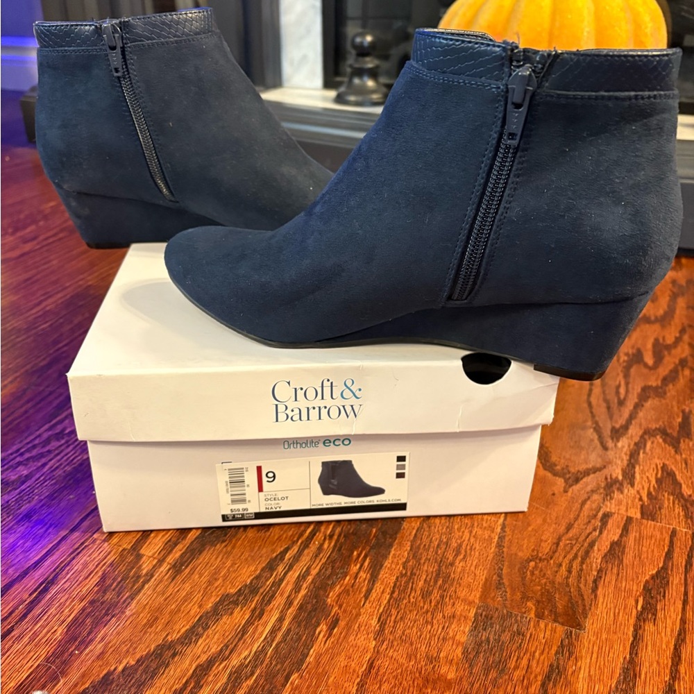 Croft & Barrow Women's Dark Blue Ankle Booties